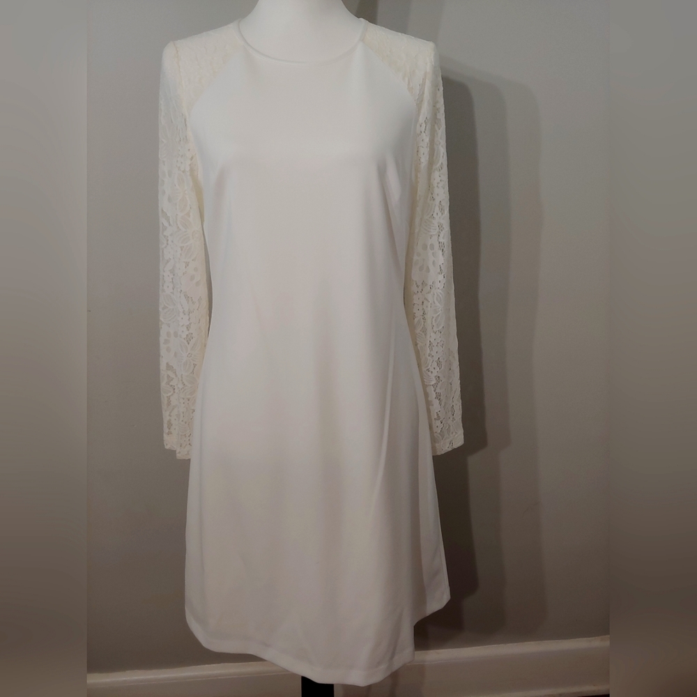Tommy Hilfiger white crepe with long lace sleeve size 8